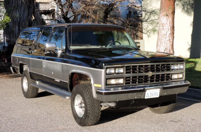 1989 Chevrolet Suburban 1500 Silverado 4x4, California One Owner - photo 2