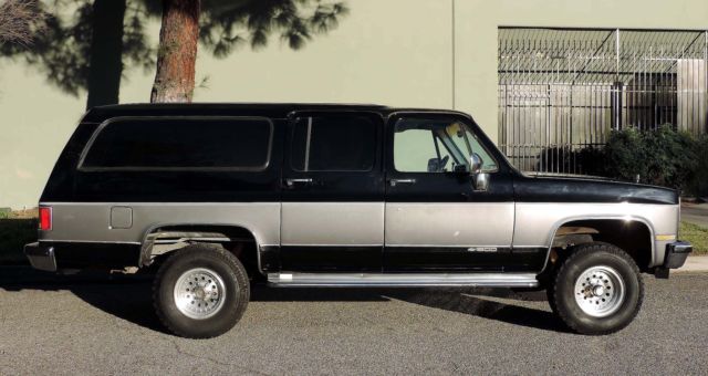 1989 Chevrolet Suburban 1500 Silverado 4x4, California One Owner - photo 3
