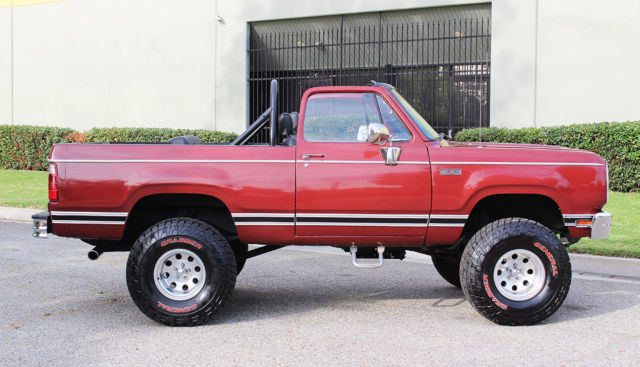 1978 Plymouth Trailduster 4x4 4x4 - photo 6