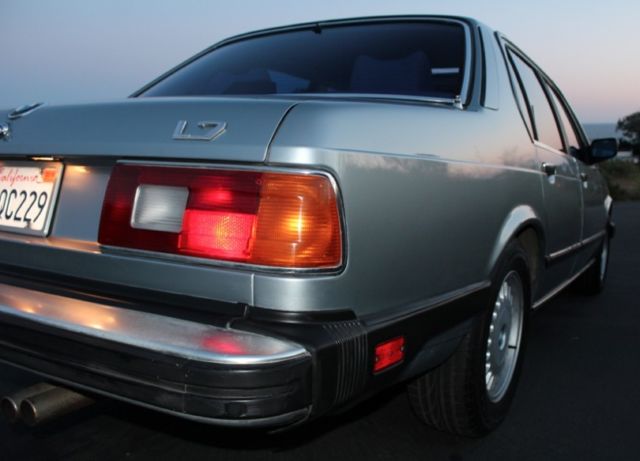 California Raised BMW E23 L7 Luxury Swadleld In Leather 1986 BMW 7-Series L7 LEATHER