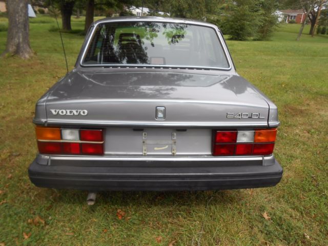 1988 Volvo 240 GL - photo 5