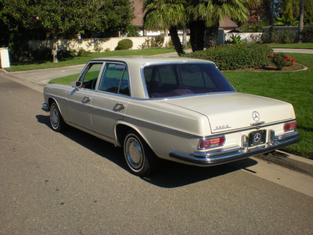 1966 Mercedes-Benz 200-Series - photo 3