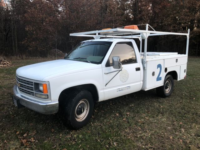 1989 Chevrolet C/K Pickup 3500 - photo 2