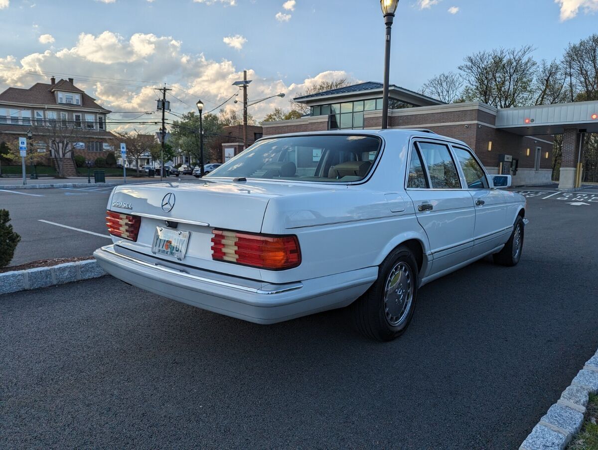 1989 Mercedes-Benz 560SEL SEL - photo 4