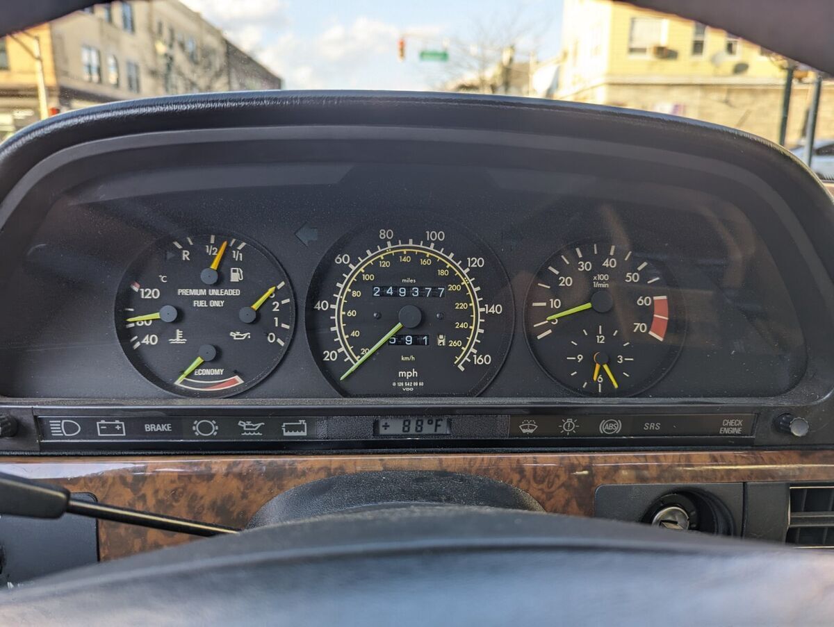 1989 Mercedes-Benz 560SEL SEL - photo 9