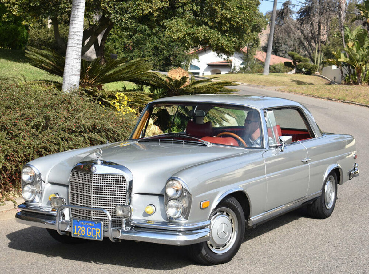 CALIFORNIACLASSIX Exceptional Mercedes-Benz W111 280SE Coupe 1969 Mercedes-Benz S-Class