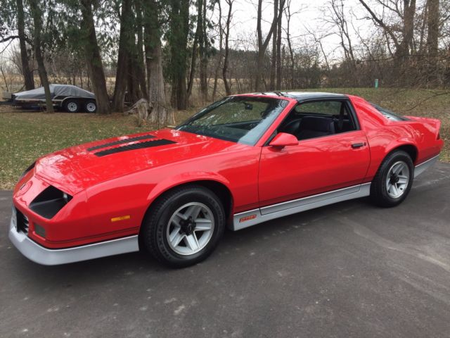 Camaro Z28 T- Tops 5 Speed New GM Crate 350 1986 Chevrolet Camaro Z28