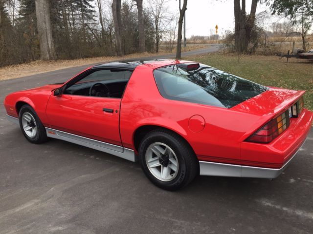 1986 Chevrolet Camaro Z28 - photo 2