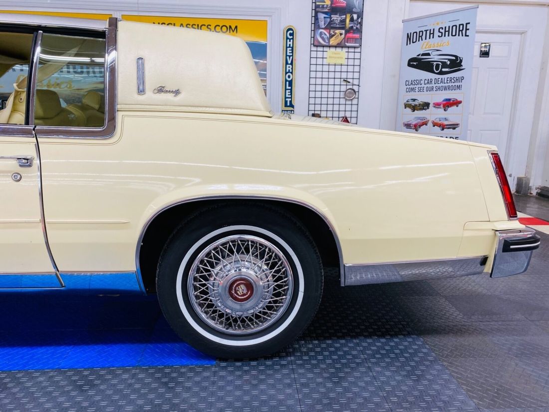 1984 Cadillac Eldorado - BIARRITZ COUPE - STAINLESS ROOF - LOW MILES - SE - photo 12
