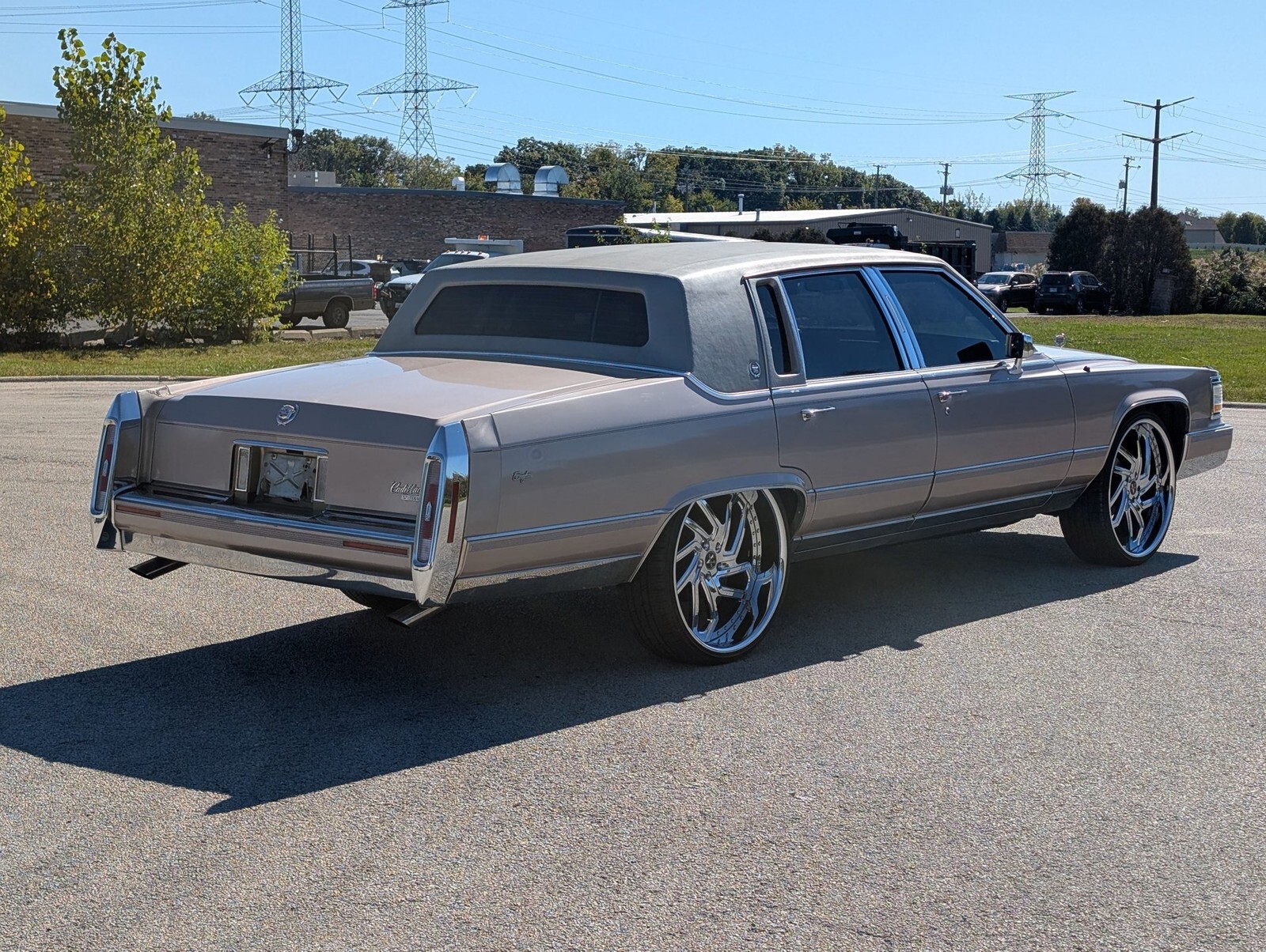 1990 Cadillac Brougham - photo 3