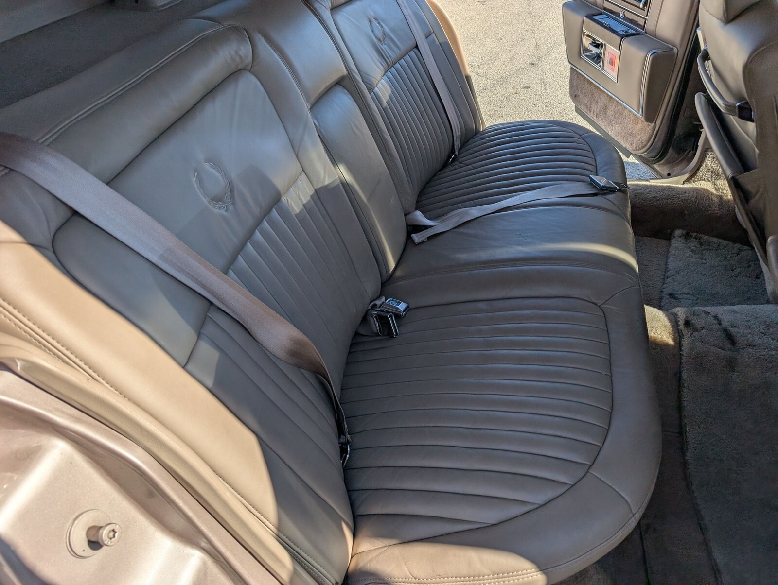 1990 Cadillac Brougham - photo 5