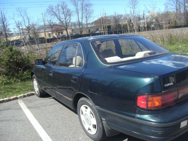 1994 Toyota Camry - photo 2