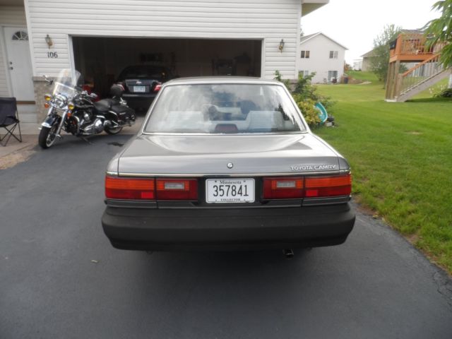 1988 Toyota Camry - photo 4