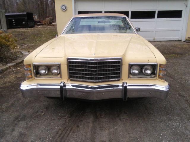1978 Ford Crown Victoria Luxery