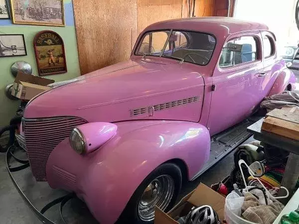 Car is a survivor and has been garaged. 6-cylinder stock 235 engine/3-spd tranny 1939 Chevrolet Coupe
