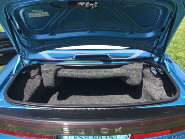 1990 Buick Reatta - photo 11