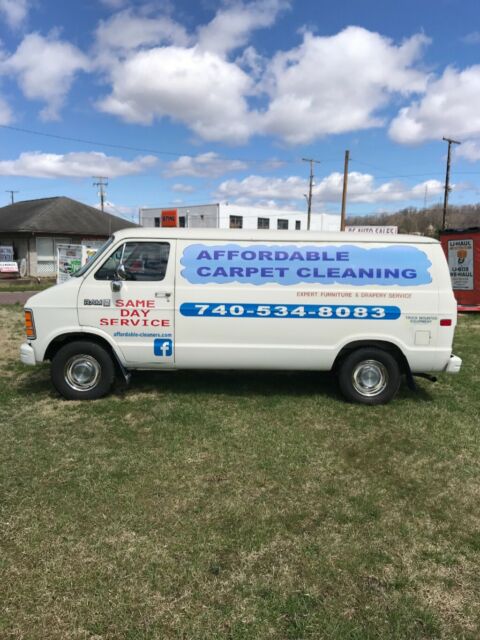 Carpet cleaning van Dodge Bane Clene paramount clean system carpet cleaner 1988 Dodge Ram Van