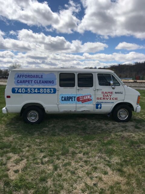 1988 Dodge Ram Van - photo 3