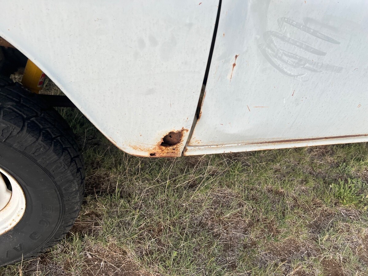 1966 GMC Suburban - photo 10