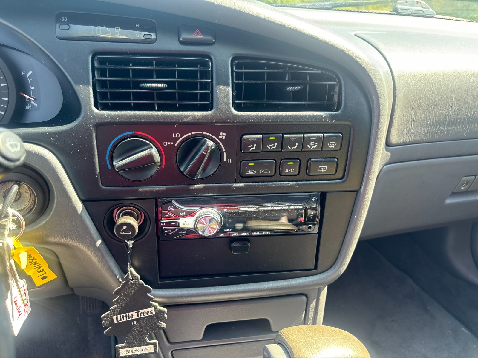 1994 Toyota Camry XLE - photo 13