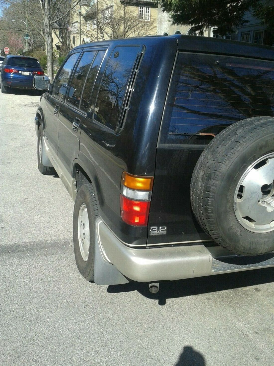 1993 Isuzu Trooper LS