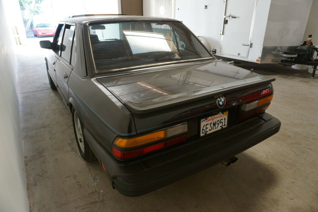 1988 BMW M5 - photo 2