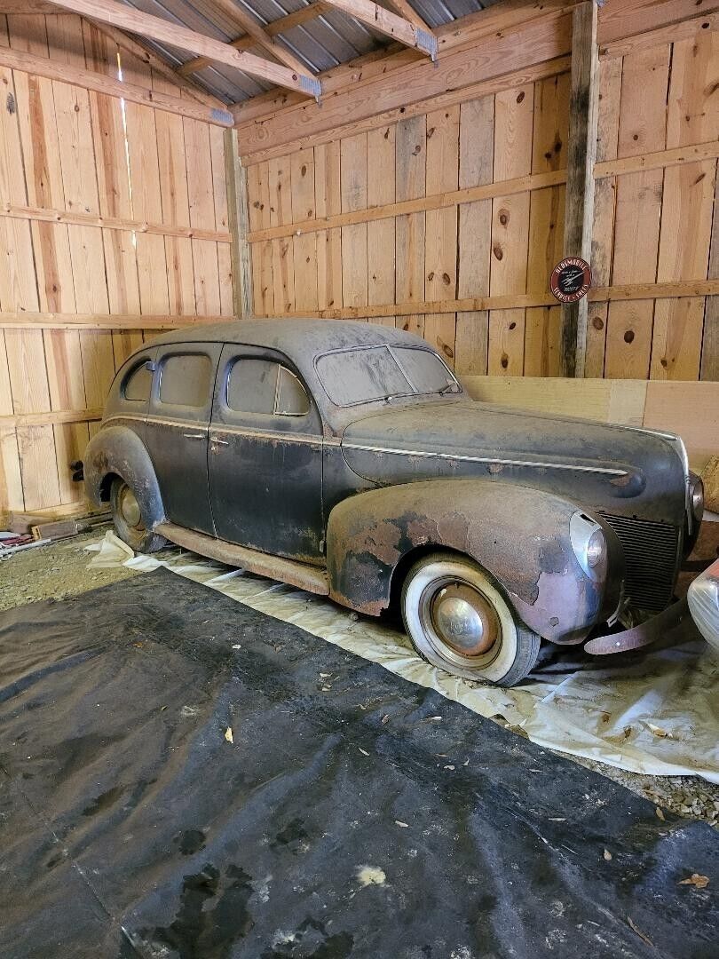 1940 Mercury Sedan - photo 11