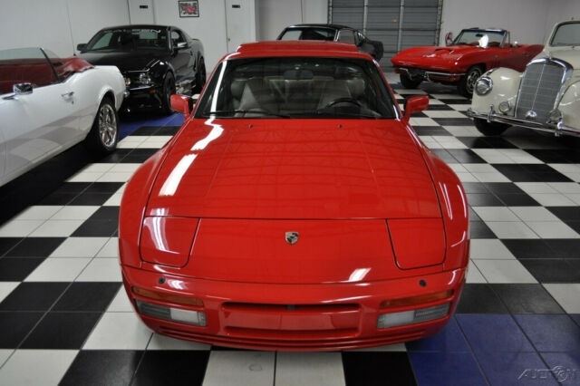 1986 Porsche 944 TURBO - PRISTINE - 2 OWNERS - NO PAINT WORK - AMAZING! - photo 3