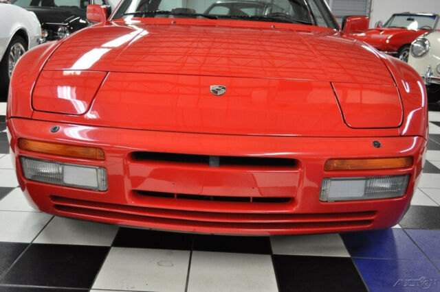 1986 Porsche 944 TURBO - PRISTINE - 2 OWNERS - NO PAINT WORK - AMAZING! - photo 5