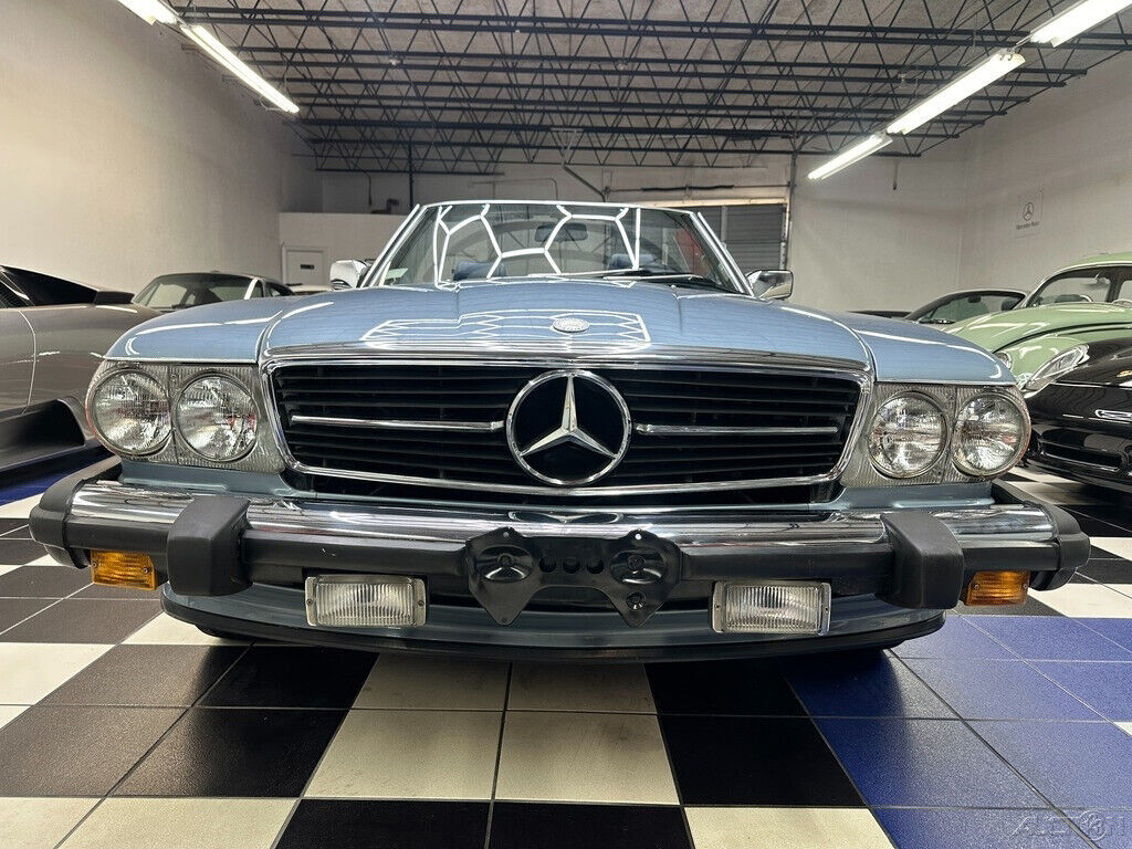 1987 Mercedes-Benz SL-Class 560 SL - 62k MILES - ABSOLUTELY PRISTINE- BOTH TOPS - photo 5