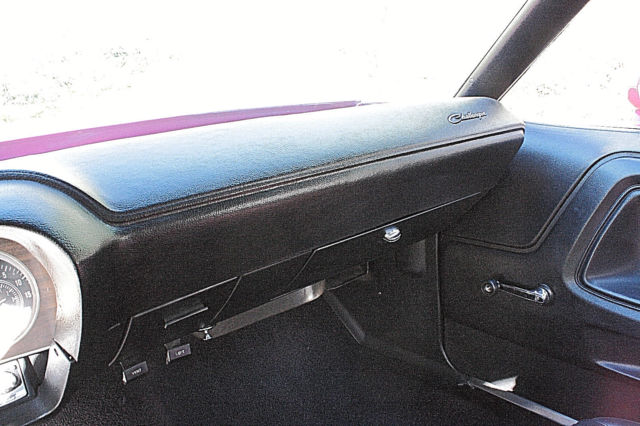 1970 Dodge Challenger R/T - photo 10