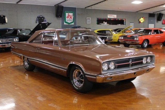1967 Dodge Coronet -- - photo 4