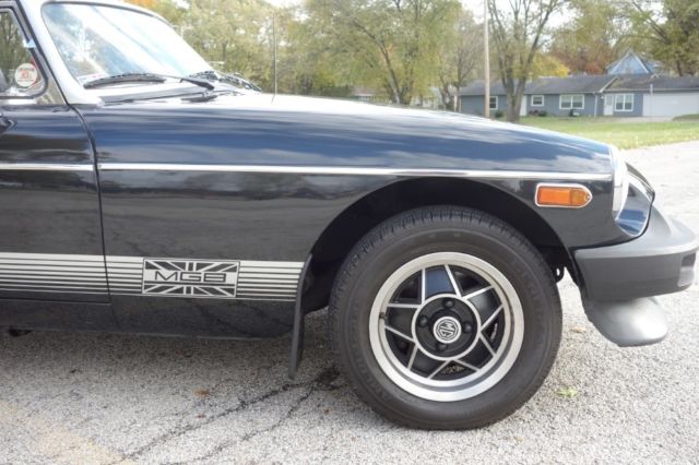 1980 MG MGB -LIMITED- DARK CHARCOAL CONVERTIBLE - SEE VIDEO - photo 4