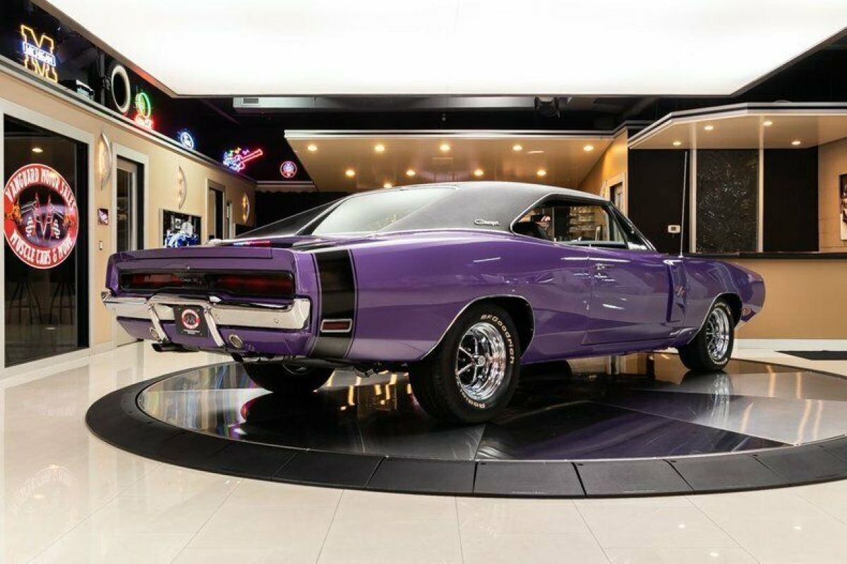 1970 Dodge Charger R/T - photo 12