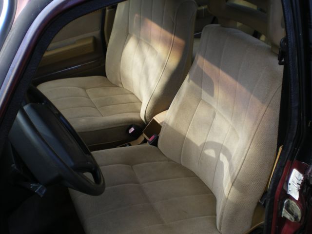 1990 Volvo 240 Tan - photo 9