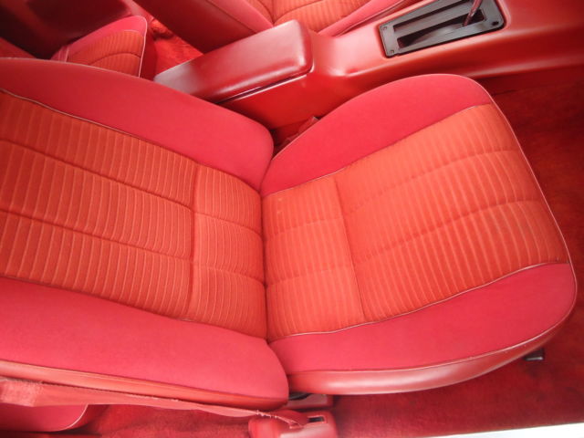 1977 Chevrolet Camaro LT Coupe 2-Door - photo 11
