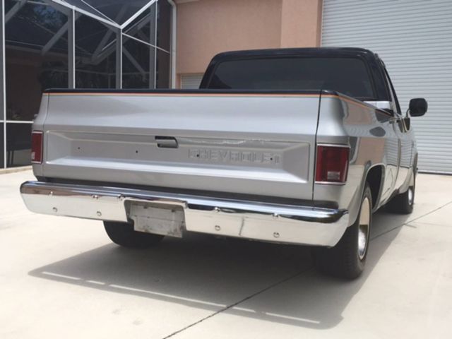 1983 Chevrolet C-10 C10 short bed - photo 2