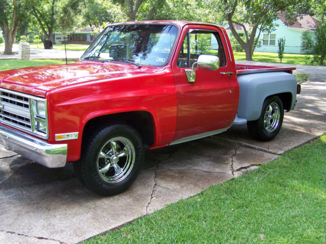 Chev. C10 step side pickup truck 1985 Chevrolet C-10