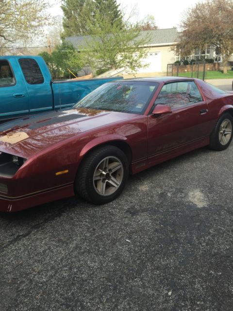 1987 Chevrolet Camaro Iroc Z - photo 2