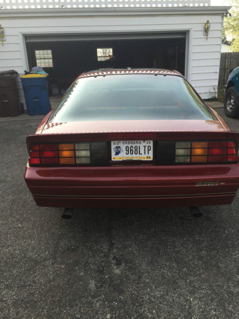 1987 Chevrolet Camaro Iroc Z - photo 5