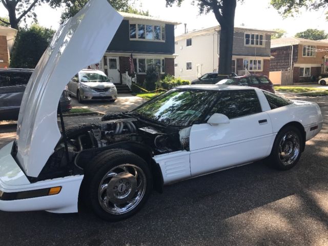 1991 Chevrolet Corvette - photo 2