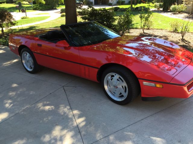 1989 Chevrolet Corvette Convertible - photo 2