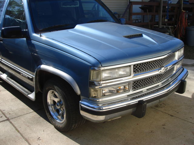 1994 Chevrolet Suburban 1500 3RD ROW - photo 4