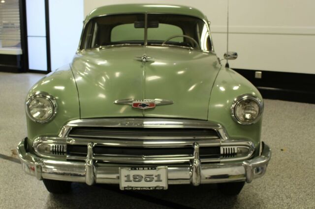 1951 Chevrolet Bel Air/150/210 cloth - photo 2
