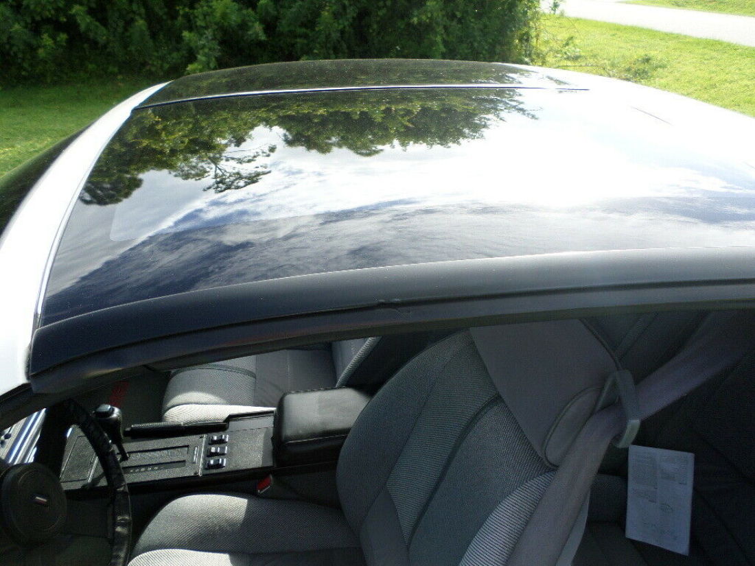 1989 Chevrolet Camaro - photo 10