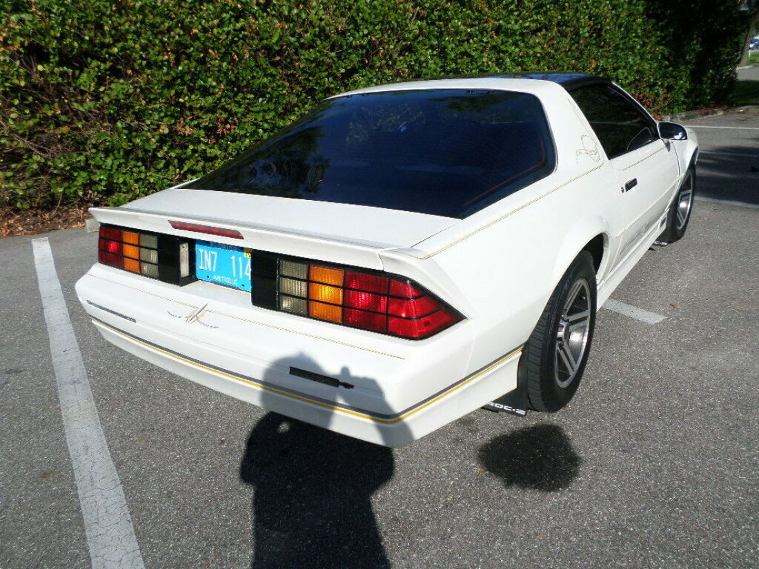 1989 Chevrolet Camaro - photo 5