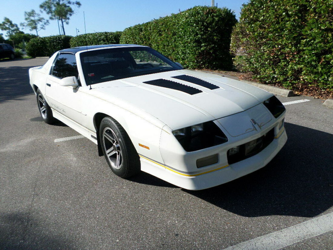 1989 Chevrolet Camaro - photo 8