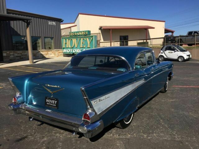 1957 Chevrolet Bel Air Hardtop 57 sedan 283 v8 - photo 6