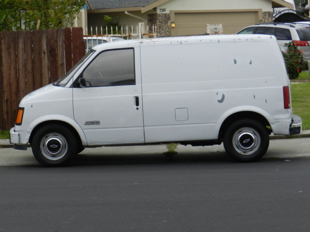 1989 Chevrolet Astro WB RWD