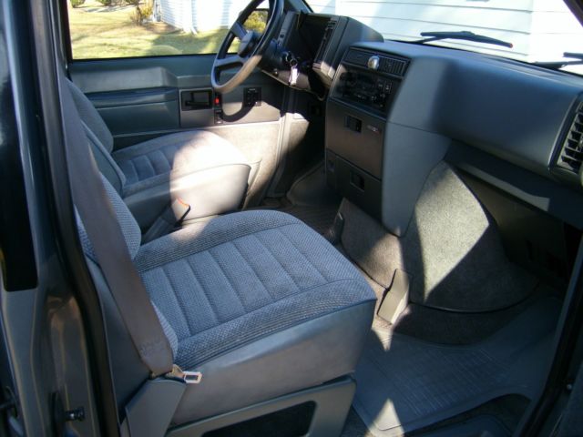 1989 Chevrolet Astro LS - photo 6